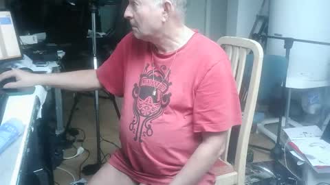 renefr online show from December 19, 9:38 am