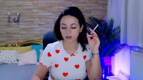 Snapshot of renesmesweet chatting on February 21, 9:02 am renesmesweet online show from February 21, 9:02 am