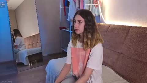 Christina online show from June 18, 5:06 pm