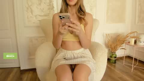 Snapshot of rennatha21 chatting on April 23, 9:19 am Rennatha online show from April 23, 9:19 am