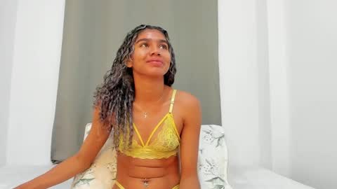  Renata  online show from February 8, 11:01 am