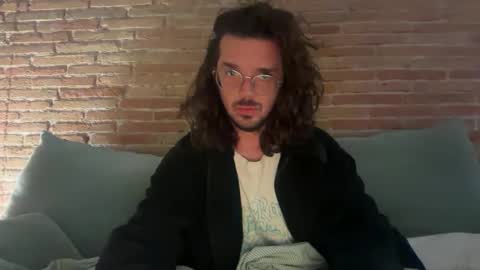 Renzo online show from April 3, 2:09 am