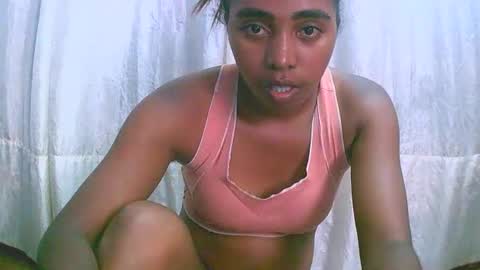 Snapshot of rephaleta chatting on December 10, 10:38 am Rephaleta online show from December 10, 10:38 am