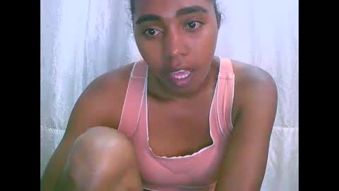 Snapshot of rephaleta chatting on December 18, 6:53 am Rephaleta online show from December 18, 6:53 am