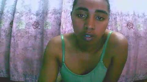 Snapshot of rephaleta chatting on October 3, 10:56 am Rephaleta online show from October 3, 10:56 am