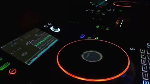 Snapshot of reticuli chatting on February 24, 3:23 am GearPorn online show from February 24, 3:23 am