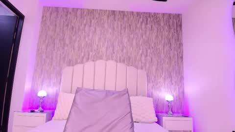 Snapshot of reven_lilith chatting on November 21, 3:16 am REVEN online show from November 21, 3:16 am