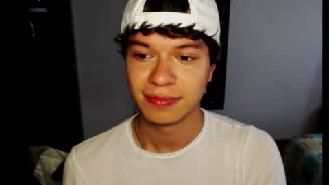 Snapshot of rexbunnybody chatting on February 23, 5:39 pm Rex online show from February 23, 5:39 pm