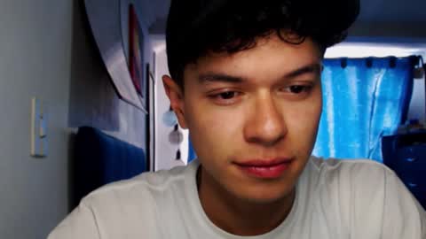 Snapshot of rexbunnybody chatting on February 19, 8:49 pm Rex online show from February 19, 8:49 pm