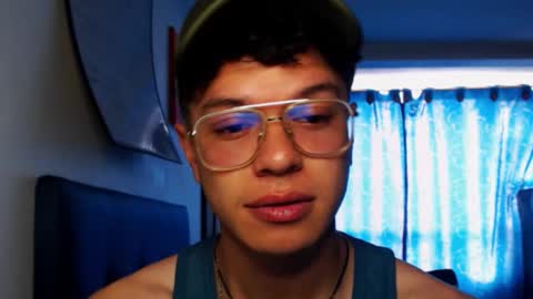 Snapshot of rexbunnybody chatting on March 10, 2:33 pm Rex online show from March 10, 2:33 pm