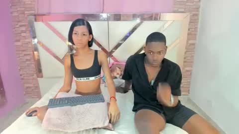 Snapshot of rey_bbc chatting on May 19, 11:00 pm rey_bbc online show from May 19, 11:00 pm