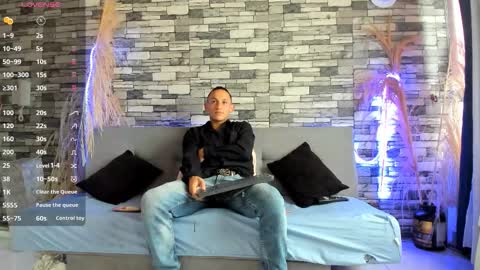 reymasterhot online show from November 1, 6:21 pm