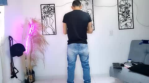 reymasterhot online show from March 9, 9:08 pm