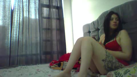 Snapshot of reyalad_mariana chatting on March 4, 6:29 pm REYALAD online show from March 4, 6:29 pm