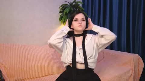 Snapshot of reydiobscura chatting on December 21, 5:03 am reydiobscura online show from December 21, 5:03 am