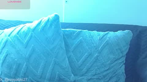 Snapshot of reypablo1 chatting on November 8, 7:01 pm REY PABLO Independent online show from November 8, 7:01 pm