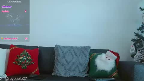 Snapshot of reypablo1 chatting on December 16, 7:19 pm REY PABLO Independent online show from December 16, 7:19 pm