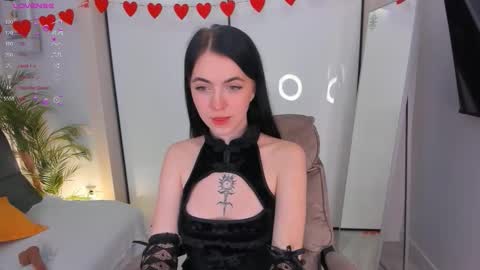 Snapshot of reze_daisies chatting on February 15, 7:32 pm Reze online show from February 15, 7:32 pm