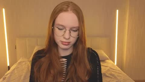 nice to meet you  3  I am Milena online show from May 9, 2:11 pm
