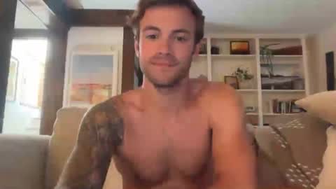 Snapshot of rguy114 chatting on August 8, 2:19 pm Ryan online show from August 8, 2:19 pm