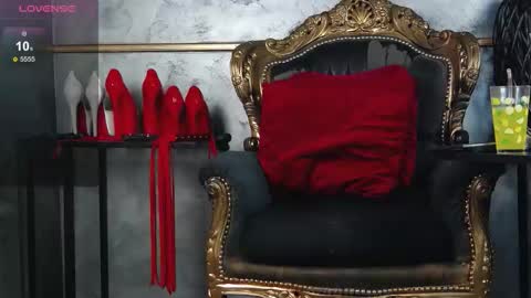 Snapshot of rheadespot chatting on November 15, 2:13 pm Rhea online show from November 15, 2:13 pm