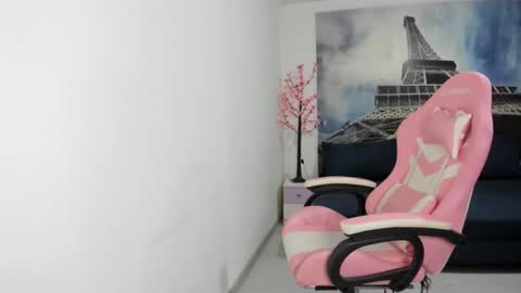 Snapshot of rheaetthan chatting on May 15, 10:28 pm rheaetthan online show from May 15, 10:28 pm