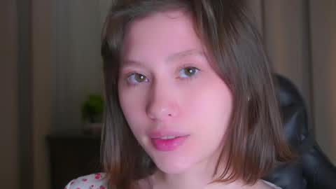 Snapshot of rhebageigel chatting on June 8, 8:09 pm Nanami online show from June 8, 8:09 pm
