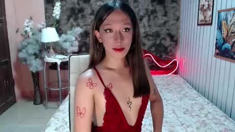 HI GUYS IM RHIAN PLEASE GIVE ME THUMBS UP online show from January 18, 9:46 am