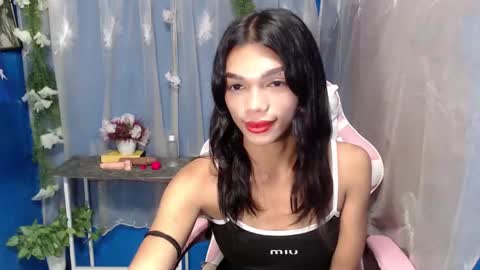 Snapshot of rhiana_slut chatting on October 26, 1:28 pm rhiana_slut online show from October 26, 1:28 pm