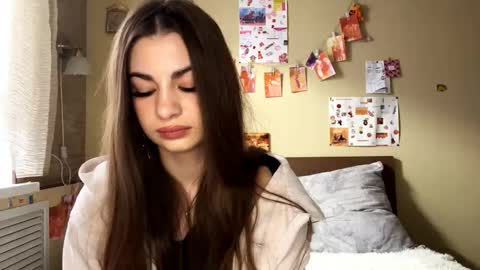 Anna online show from October 29, 8:49 am