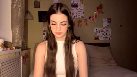 Anna online show from December 4, 3:10 pm