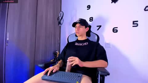 Snapshot of rhys_jagger_ chatting on October 1, 5:02 am rhys_jagger_ online show from October 1, 5:02 am