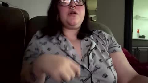 riah_babbie online show from May 24, 12:10 pm