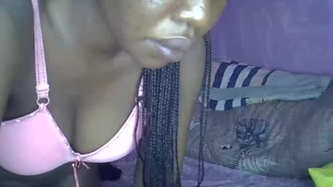 Snapshot of riana_sha chatting on February 19, 2:12 pm riana_sha online show from February 19, 2:12 pm