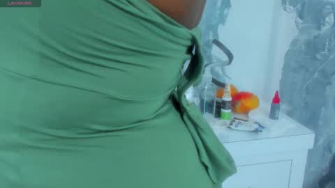 Riana online show from October 19, 9:04 pm