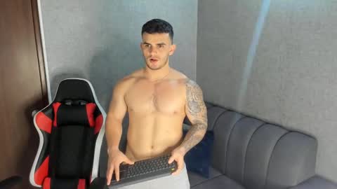 Snapshot of ricardogonzalez666 chatting on February 6, 11:04 pm ricardogonzalez666 online show from February 6, 11:04 pm