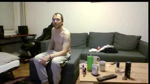 ricciardio online show from February 1, 10:30 pm