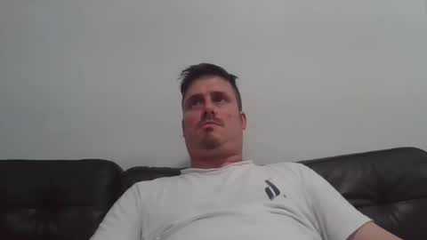 Snapshot of ricciestick chatting on November 9, 1:26 am ricciestick online show from November 9, 1:26 am