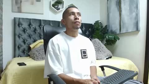 richar_voller online show from February 15, 11:17 am