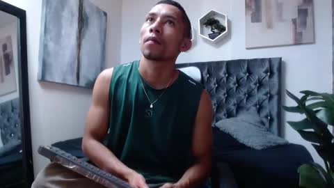 richar_voller online show from January 14, 11:16 am