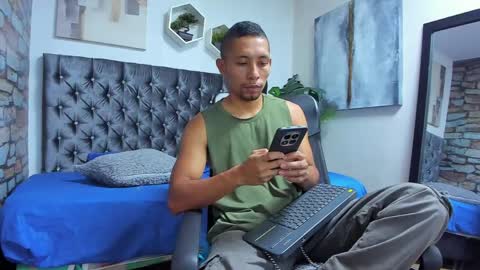 richar_voller online show from June 6, 11:26 am