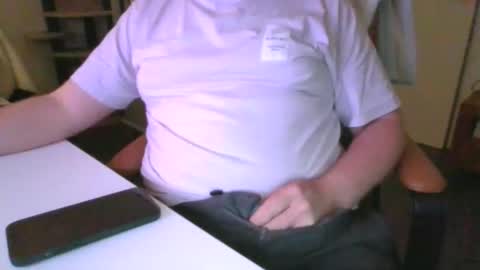 richard97188 online show from May 1, 9:30 pm