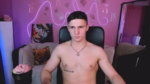 Snapshot of richard_kody chatting on April 18, 7:58 pm Rick online show from April 18, 7:58 pm