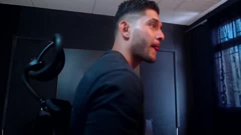 Ricardo online show from November 20, 2:28 pm