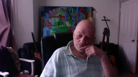 Snapshot of richardartist chatting on April 4, 11:18 am Richard online show from April 4, 11:18 am