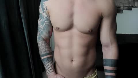 RichardDarell online show from November 18, 5:45 am