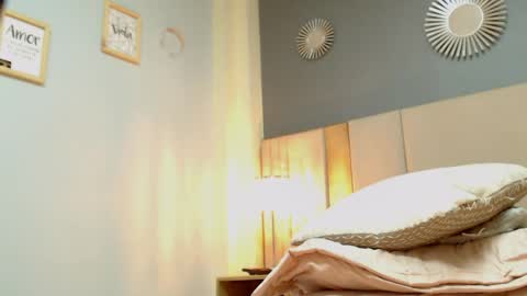 richardpaterson_ online show from April 27, 9:02 pm