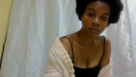 Snapshot of richella34 chatting on July 20, 3:10 am richella34 online show from July 20, 3:10 am