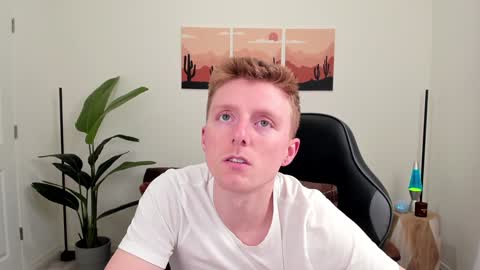 Snapshot of richiewest chatting on December 5, 3:15 am Richie online show from December 5, 3:15 am