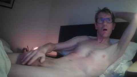 Snapshot of richj392507 chatting on December 10, 2:16 am richj392507 online show from December 10, 2:16 am